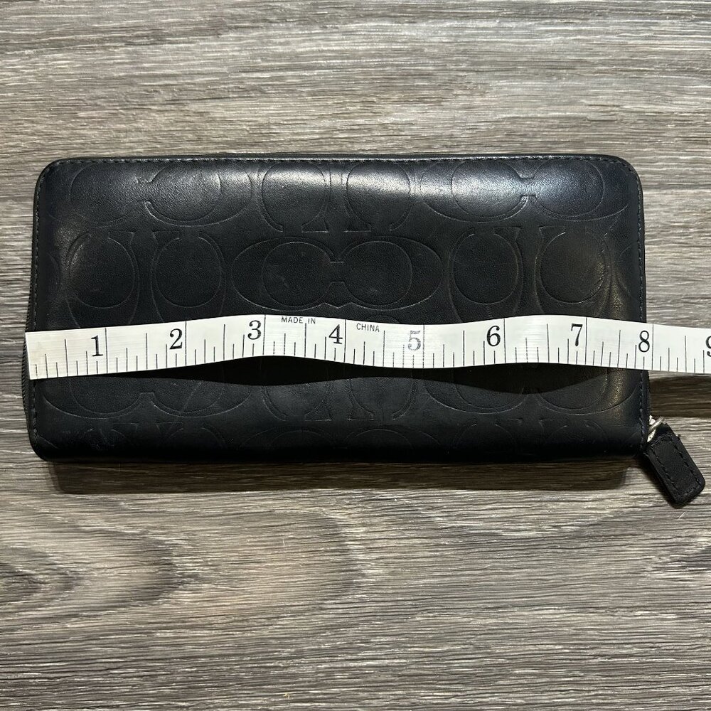 Coach Black Embossed Leather Coach Accordion Zip Around Wallet Logo 8 x 4 CE551 - Picture 13 of 16
